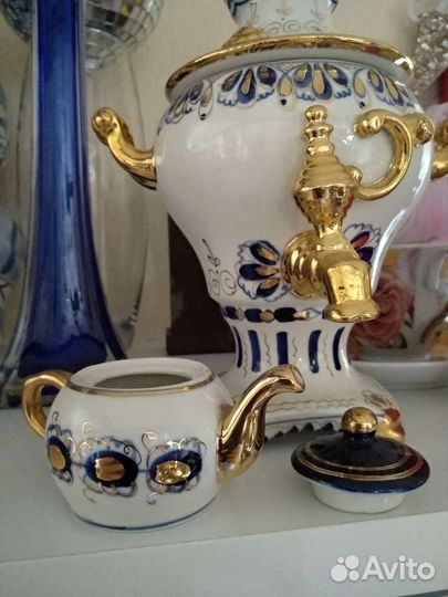 Фарфоровый самовар