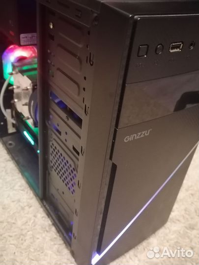 Игровой системный блок с монитором