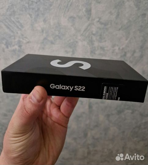 Samsung Galaxy S22, 8/128 ГБ