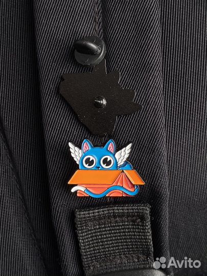 Значок-пин металлический Хэппи. Хвост Феи