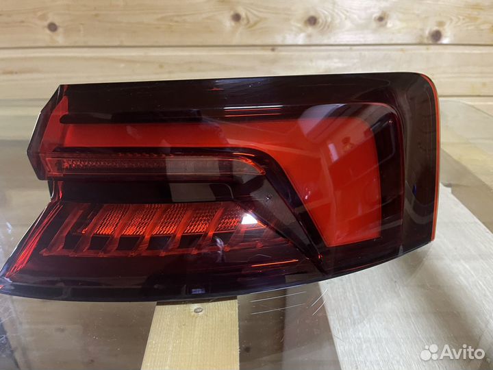 Фонарь правый внешний на Audi A5 F5