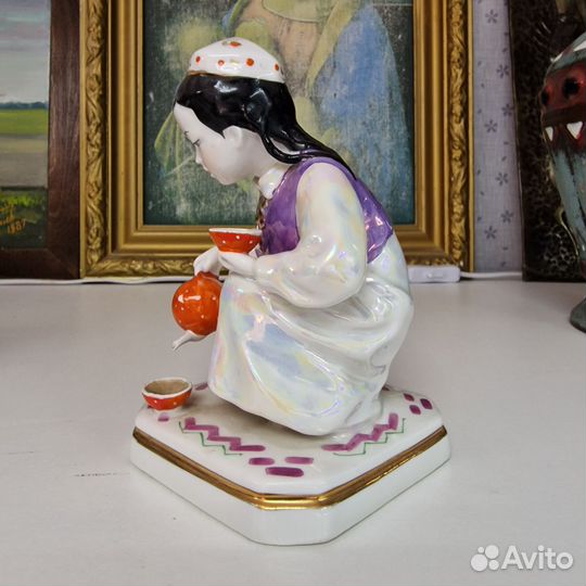 Статуэтка фарфор Дулёво