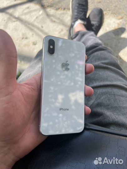 iPhone X, 64 ГБ