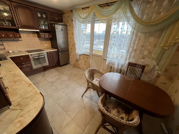 2-к. квартира, 66,9 м², 6/10 эт.