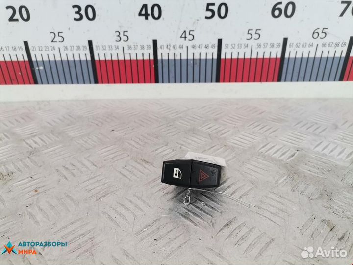 Кнопка аварийной сигнализации BMW X3 E83 2006