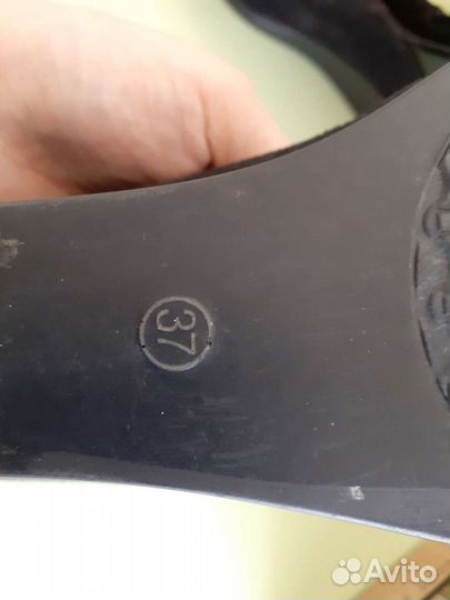 Ботинки женские 37 размер