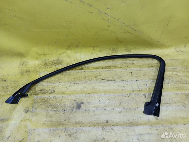 Накладка двери декоративная Audi A4 B9 2015