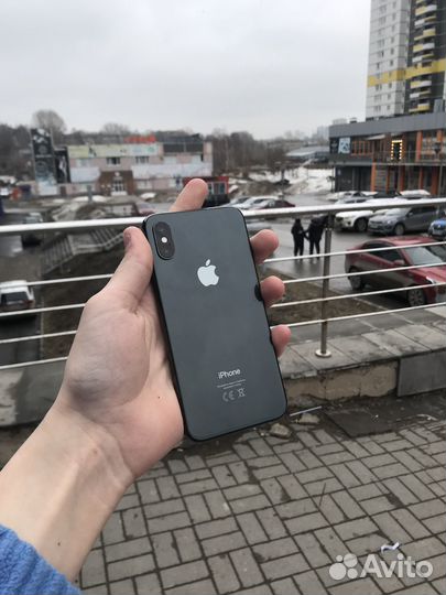 iPhone Xs, 64 ГБ