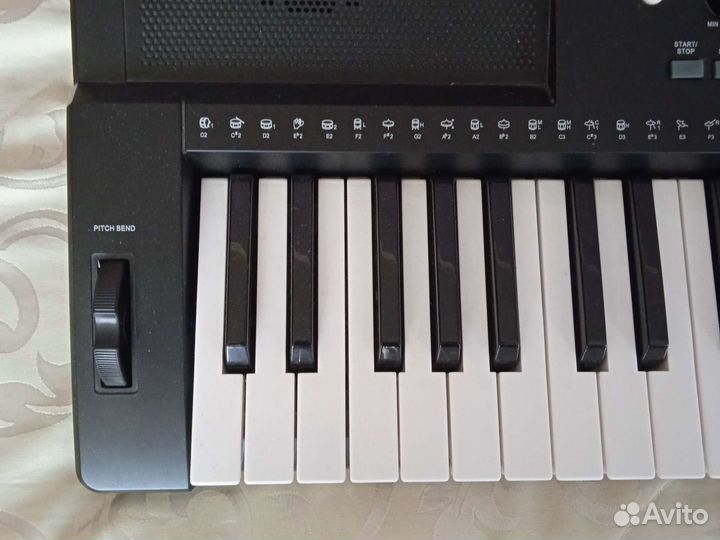 Синтезатор medeli M17