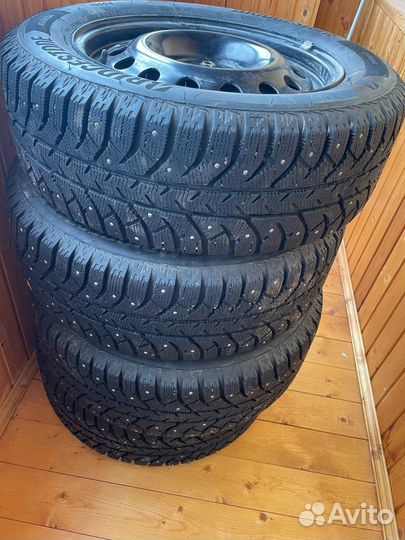 Bridgestone Ice Cruiser 7000S 205/60 R16 92