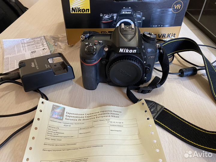 Зеркальный фотоаппарат Nikon d7100