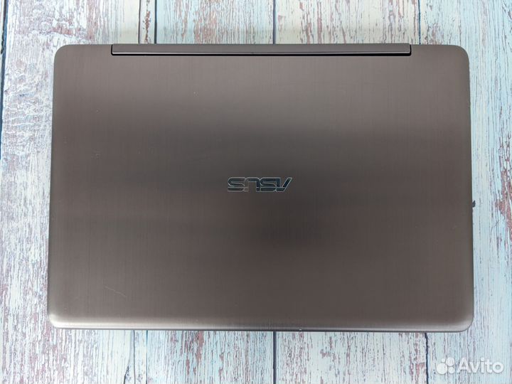 Ноутбук asus
