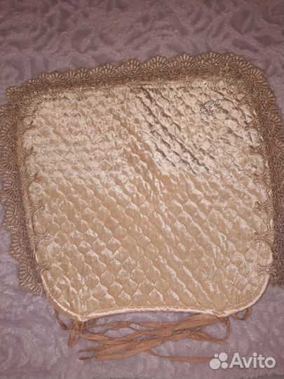 Кухонный стол и стулья