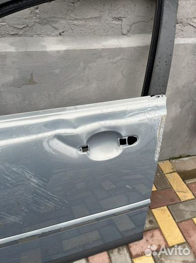 Дверь передняя левая Volvo S40 2.4