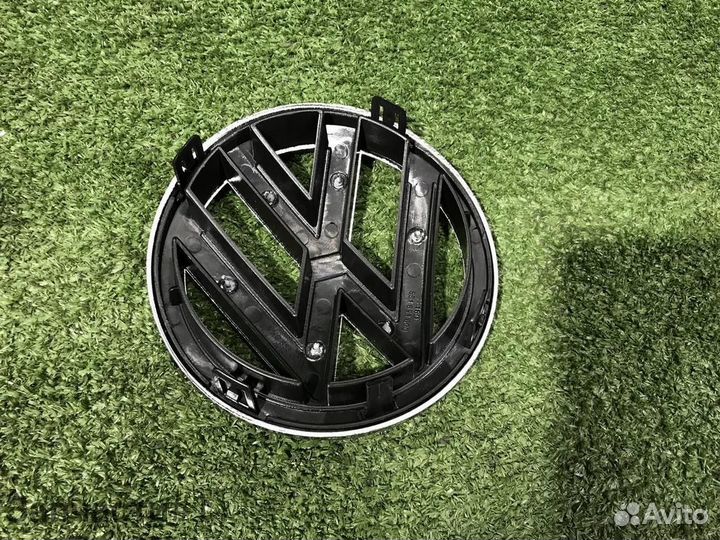 Эмблема решетки радиатора VW Tiguan 1 (2011-2018)
