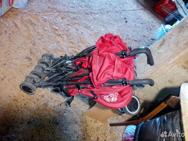 Коляска для двойни