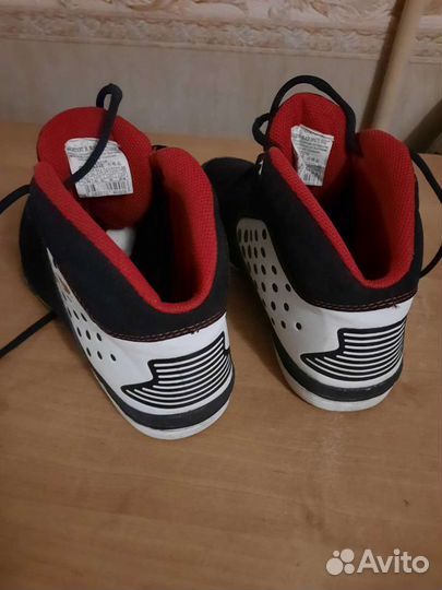 Баскетбольные кроссовки р 38