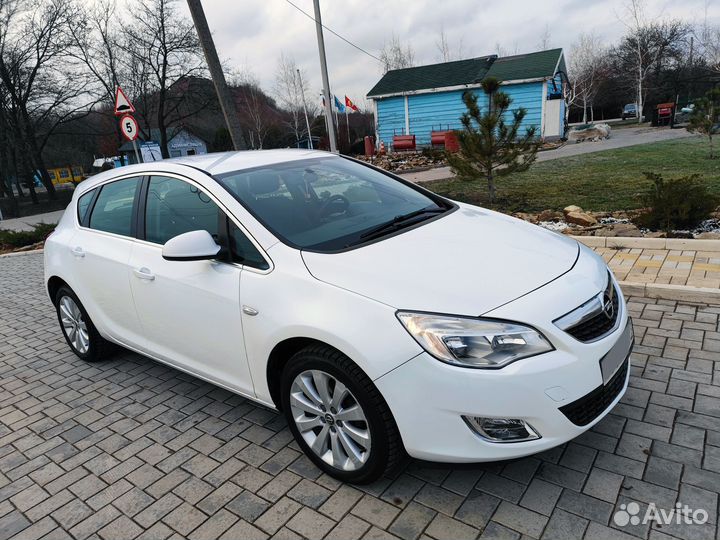 Opel Astra 1.6 AT, 2012, 193 000 км