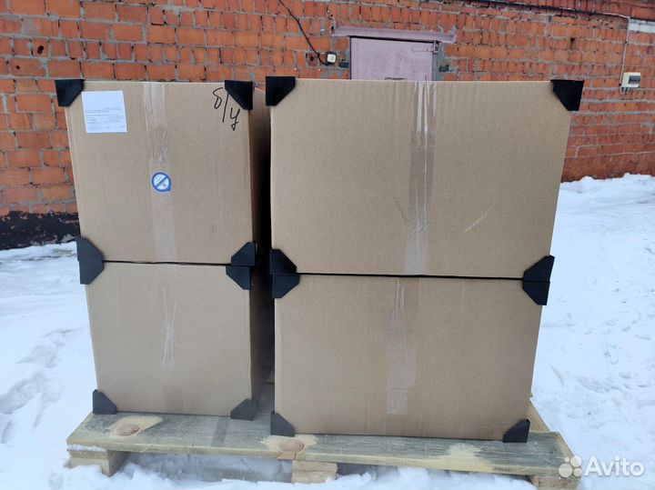 Защитные пластиковые накладки для коробок и мебели