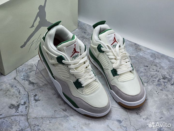 Nike SB x Air Jordan 4 Retro SP Pine Green