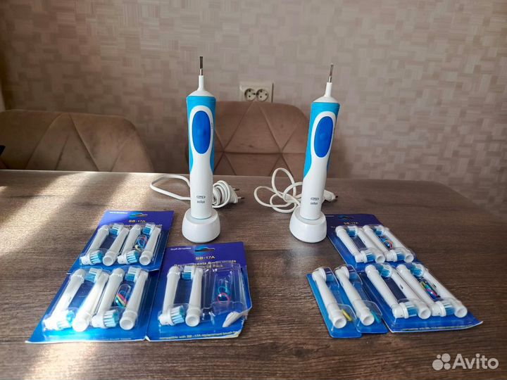 Зубные щетки oral-B Vitality D12.513 3D White