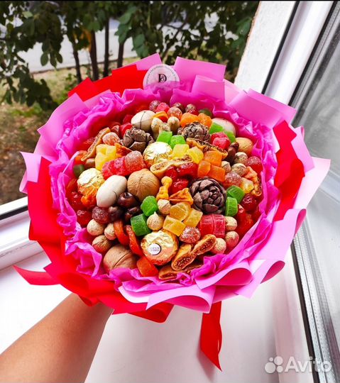 Букет из орехов и сухофруктов. Съедобный букет