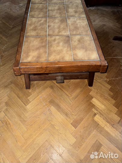 Стол журнальный