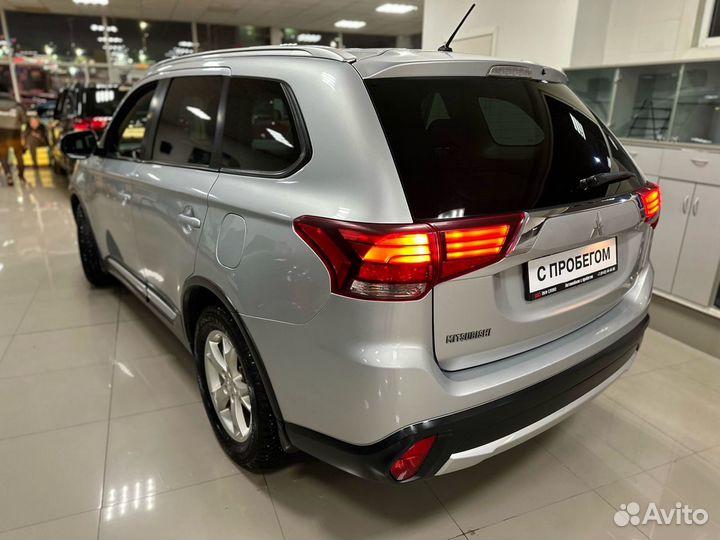 Mitsubishi Outlander 2.4 CVT, 2015, 118 036 км