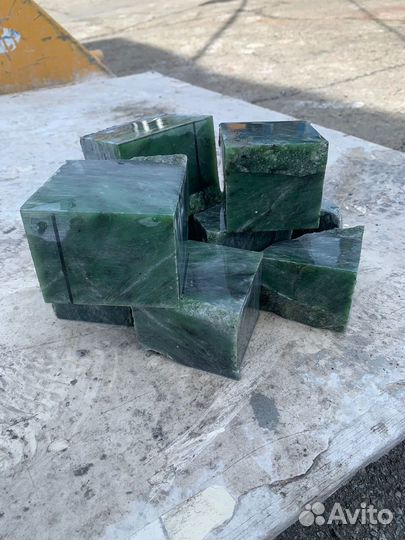 Нефрит сырец