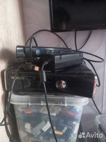 Xbox 360 slim 256 gb + kinect (кинект)