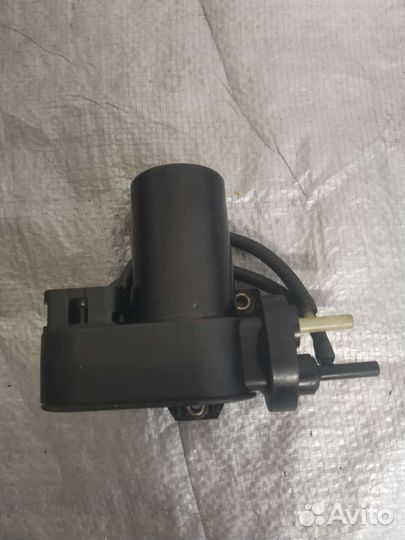 Насос вакуумный круиз контроля Вольво 740-940