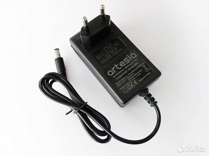 Блок питания для фортепиано Artesia DP-10e