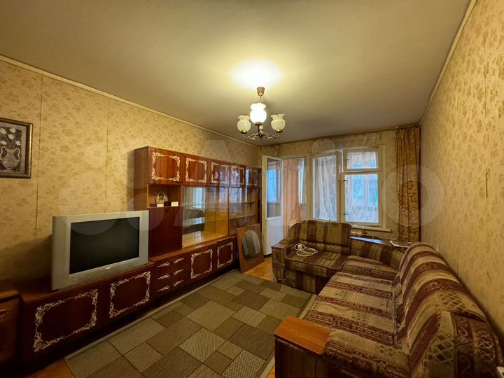 2-к. квартира, 58 м², 2/5 эт.