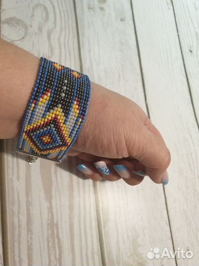 Браслет из бисера
