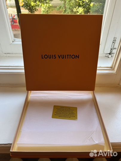 Коробки и пакеты hermes louis vuitton chanel