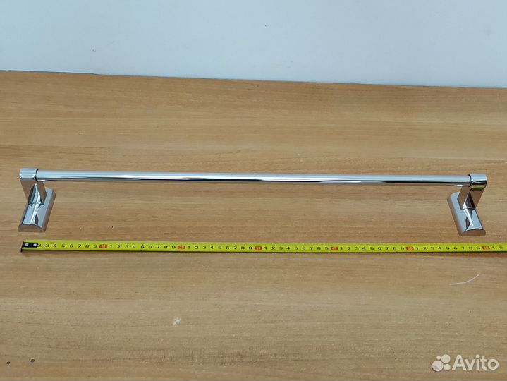 Вешалка для полотенец настенная металлическая