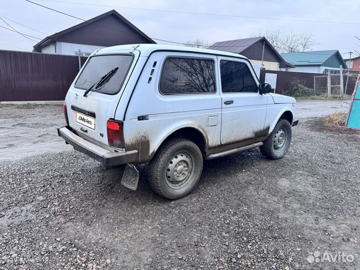 LADA 4x4 (Нива) 1.7 МТ, 2000, 200 000 км