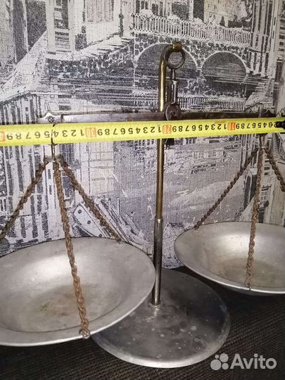 Старинные настольные весы