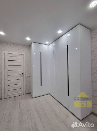 Шкаф купе угловой