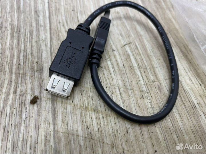 Кабель USB Volvo