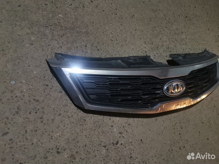 Решетка радиатора Kia ceed