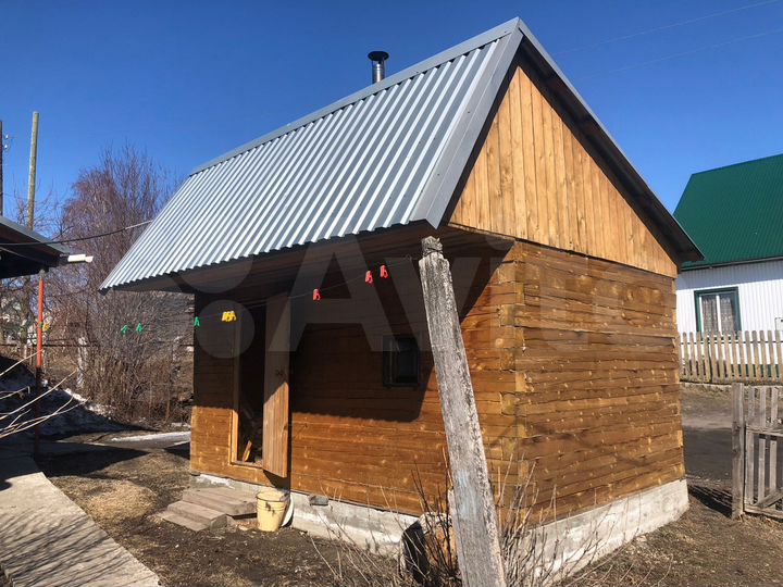 Дом 35 м² на участке 3 сот.