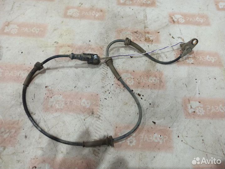 Датчик abs задний левый Renault Duster HSM F4R410