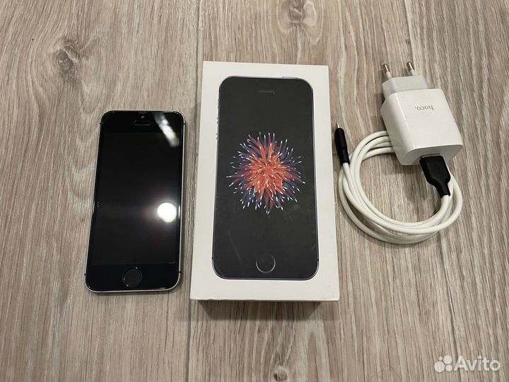 iPhone SE