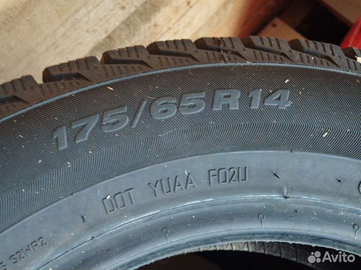 Viatti Brina Nordico V-522 175/65 R14 82T