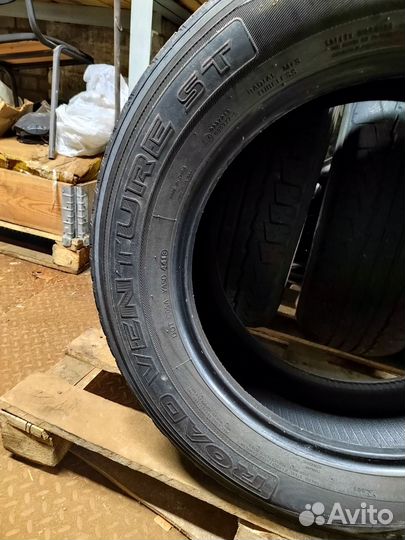 Kumho Road Venture ST KL16 235/65 R17 104H