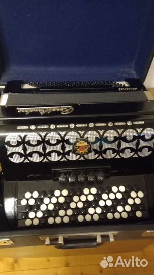 Баян Royal Standard romance (Германия)