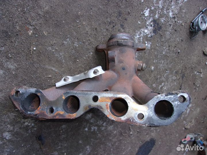 Коллектор выпускной Lifan Solano 620. 2011г