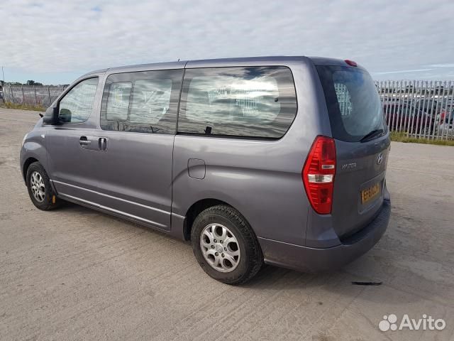 Разбор на запчасти Hyundai H-1 Starex