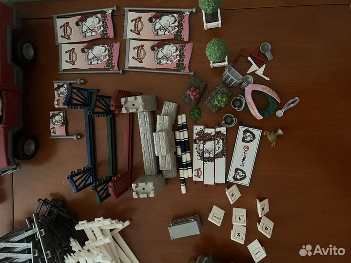 Фигурки schleich